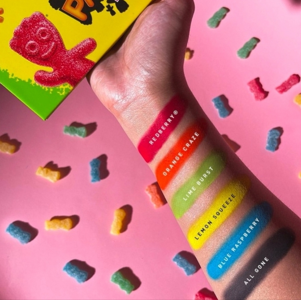 MORPHE x SOUR PATCH KIDS 
Sour Then Sweet Artistry Eyeshadow Palette - Picture 6 of 10